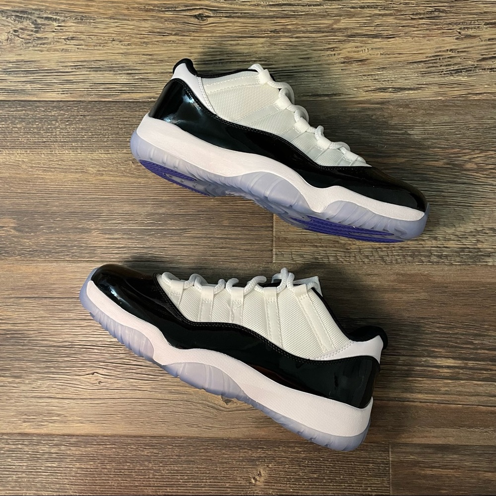 Air Jordan 11 Retro, Concord Black White, Size 13, Brand New DS, *REPLICAS*